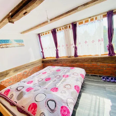 Vikend Na Ozrenu Ferienhaus