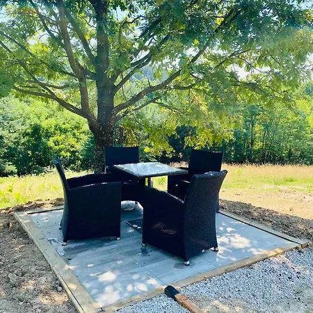 Vikend Na Ozrenu Ferienhaus *