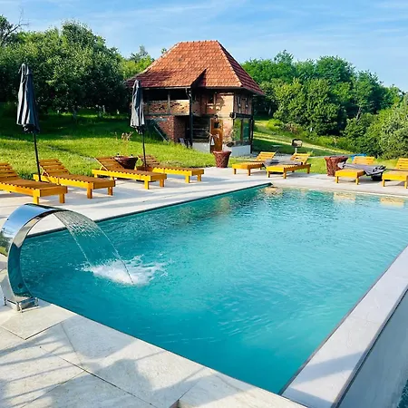 Holiday home Vikend Na Ozrenu Petrovo